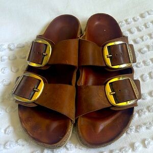 Women's Birkenstock Arizona Big Buckle - cognac with gold - size 10-10.5 (41)